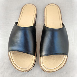 sandalias negras bajas