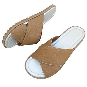 sandalias marrones